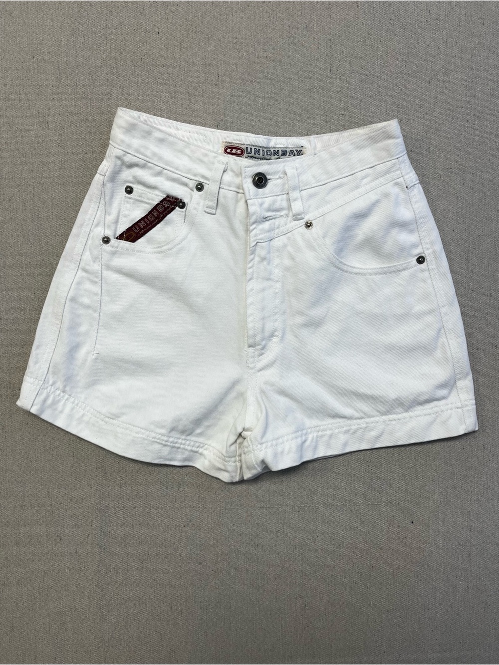 Vintage Unionbay White Denim Shorts Women’s Size 5 Y2K High Rise Jean Shorts